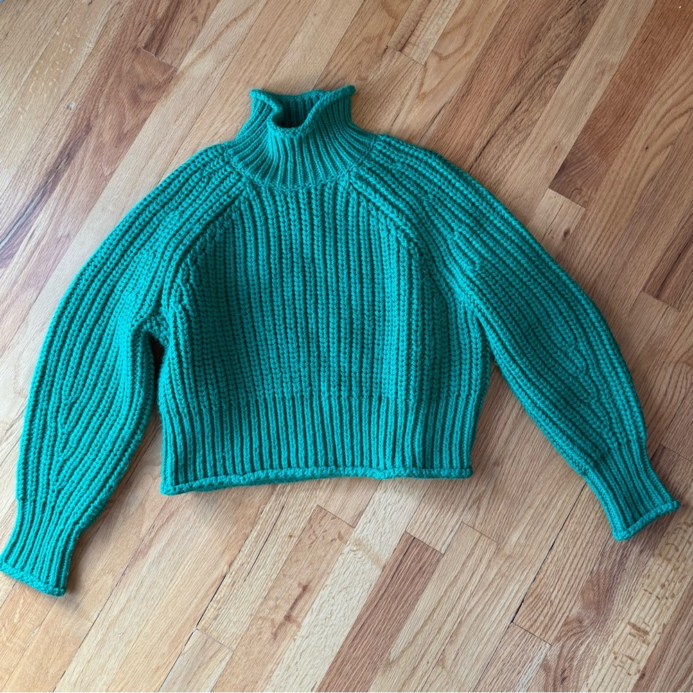 H&M Green Ribbed Turtleneck Sweater
